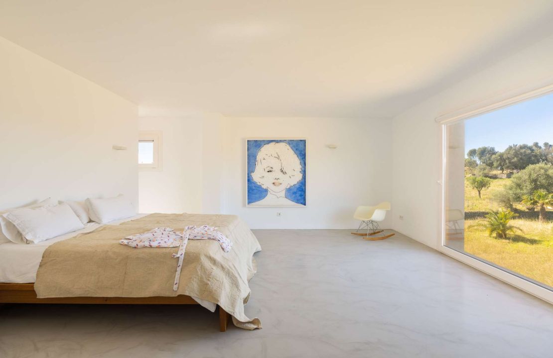 Architektur-Ikone am Tor zu Búger: Wo Design auf dörfliche Idylle trifft
